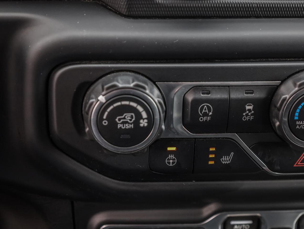 2018 Jeep WRANGLER UNLIMITED Sport 4dr 4x4 Photo