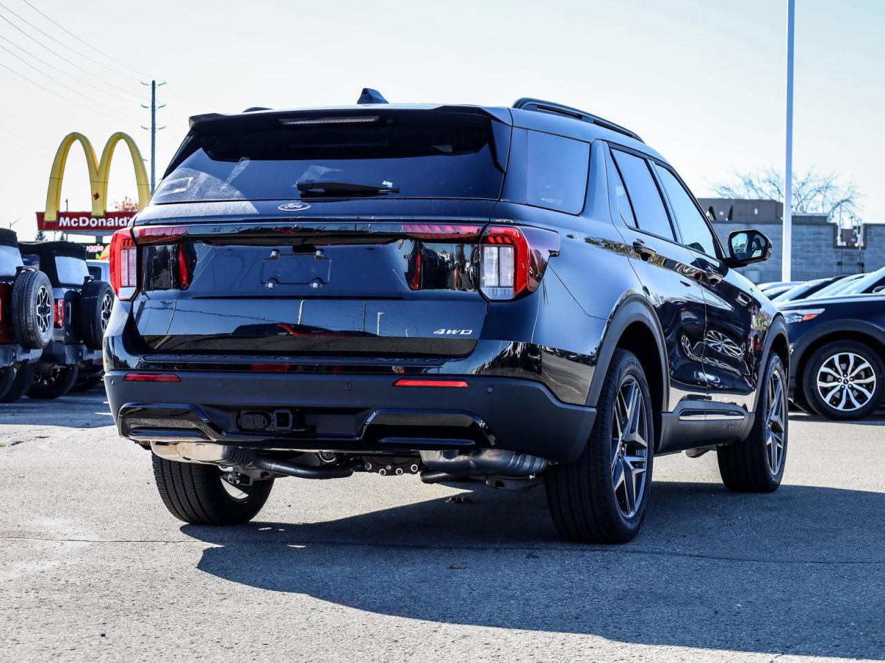 2026 Ford Explorer ST-Line 4dr 4x4 Photo2