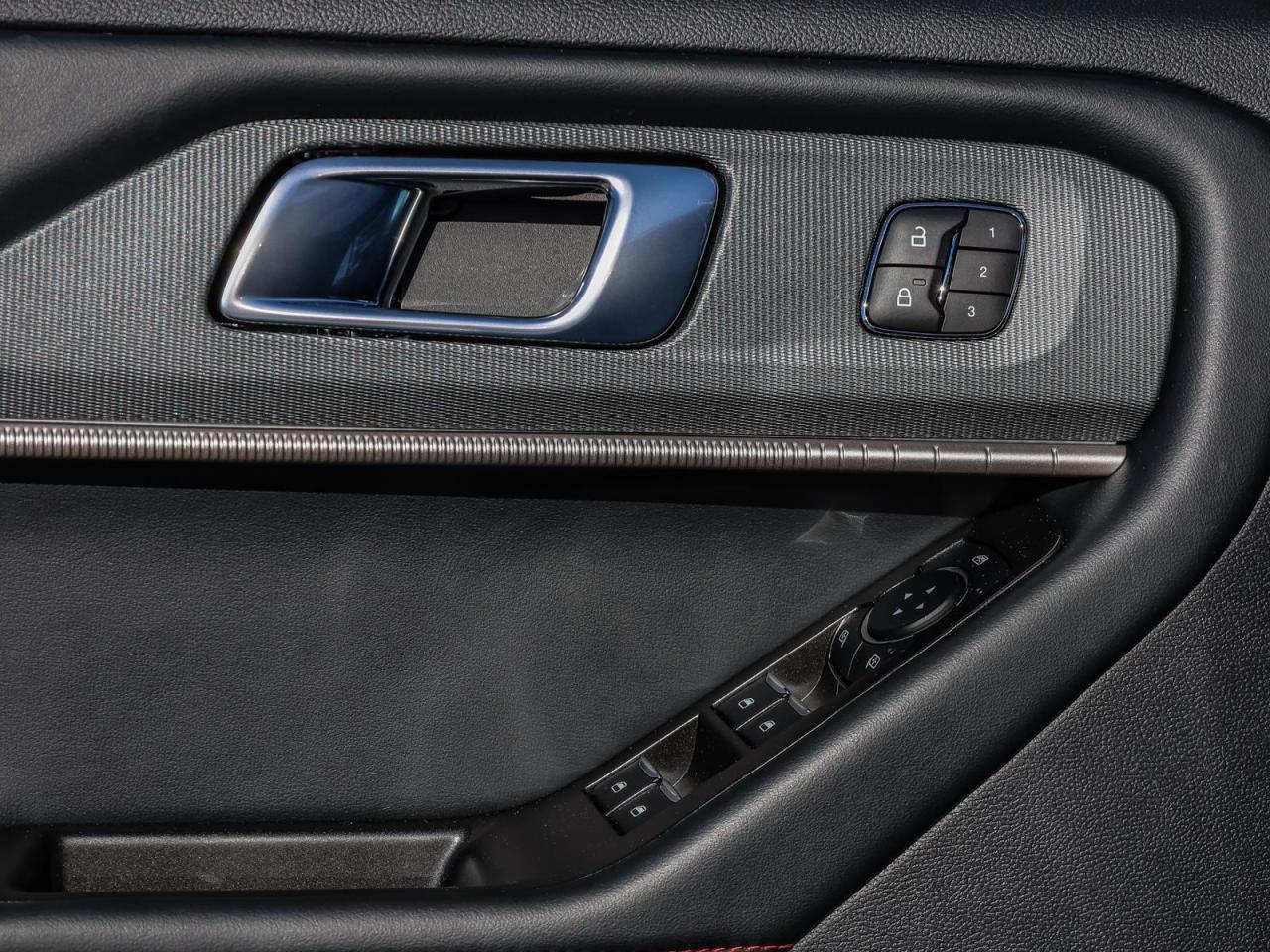 2026 Ford Explorer ST-Line 4dr 4x4 Photo