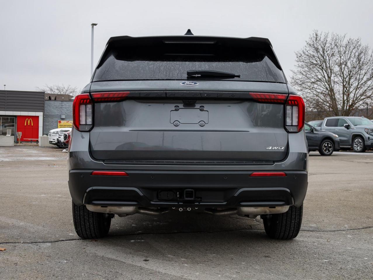 2025 Ford Explorer ST-Line 4dr 4x4 Photo3