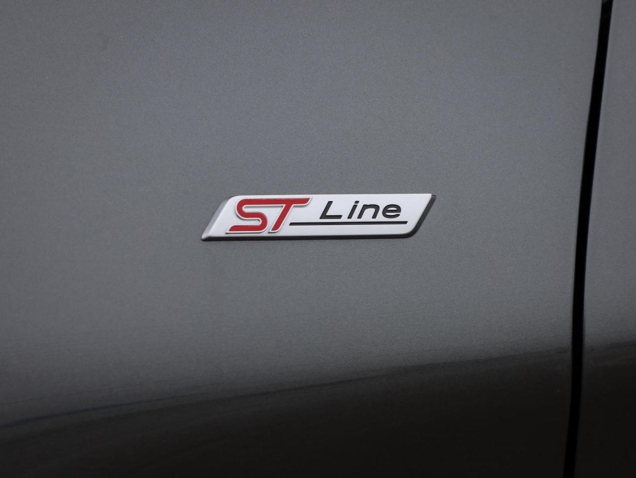 2025 Ford Explorer ST-Line 4dr 4x4 Photo