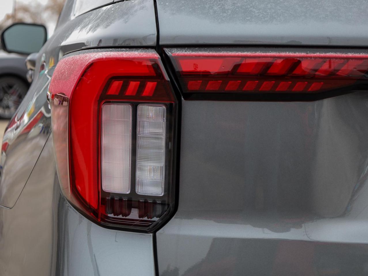 2025 Ford Explorer ST-Line 4dr 4x4 Photo