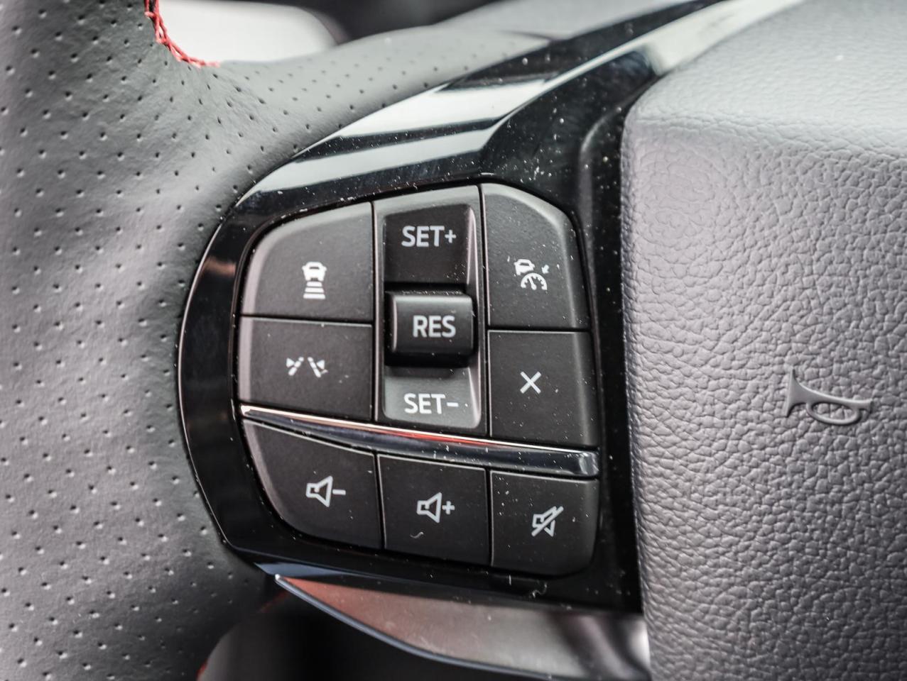 2025 Ford Explorer ST-Line 4dr 4x4 Photo