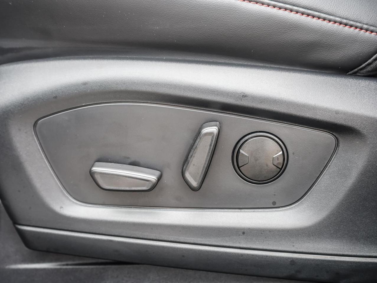 2025 Ford Explorer ST-Line 4dr 4x4 Photo