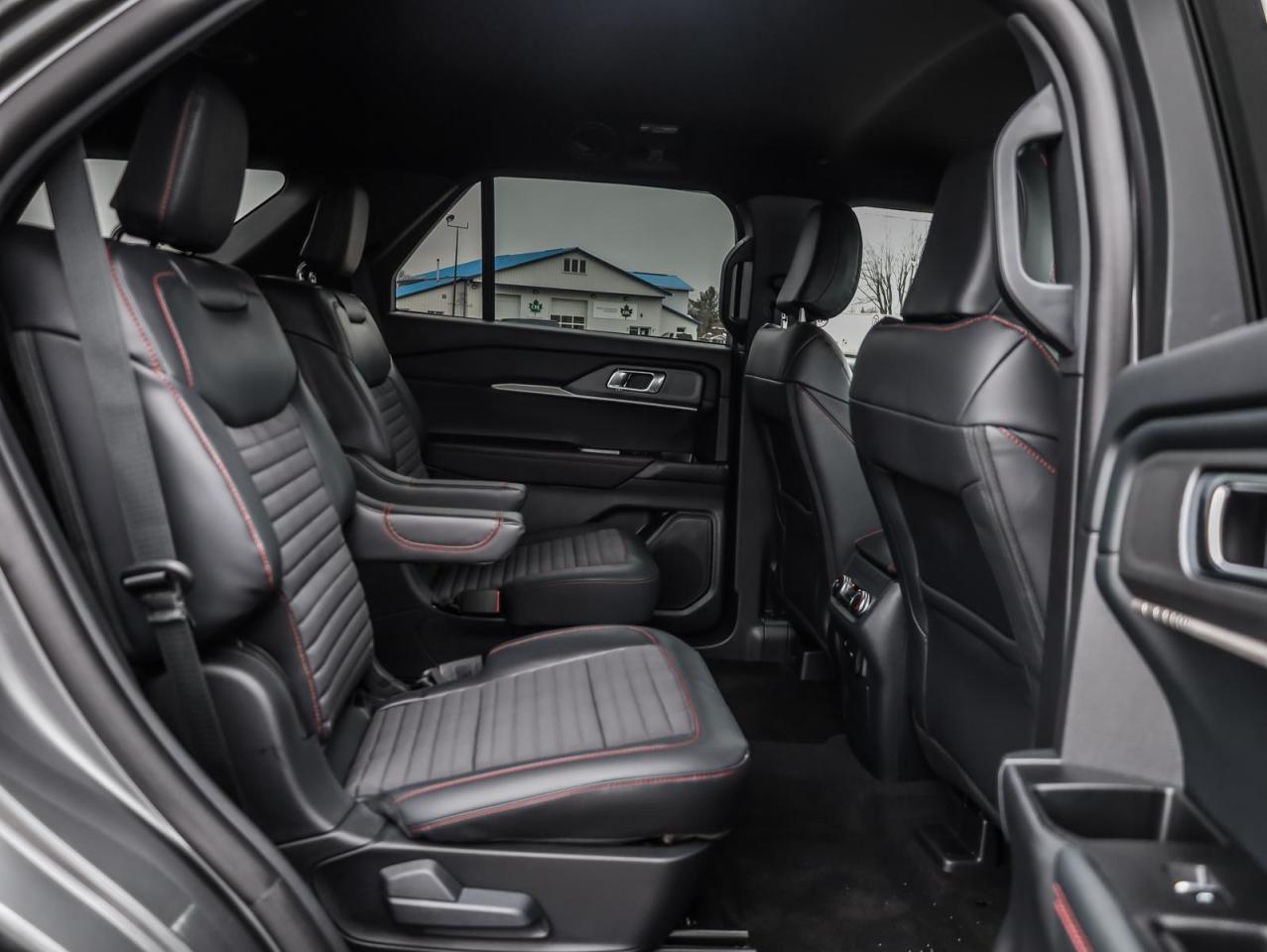 2025 Ford Explorer ST-Line 4dr 4x4 Photo