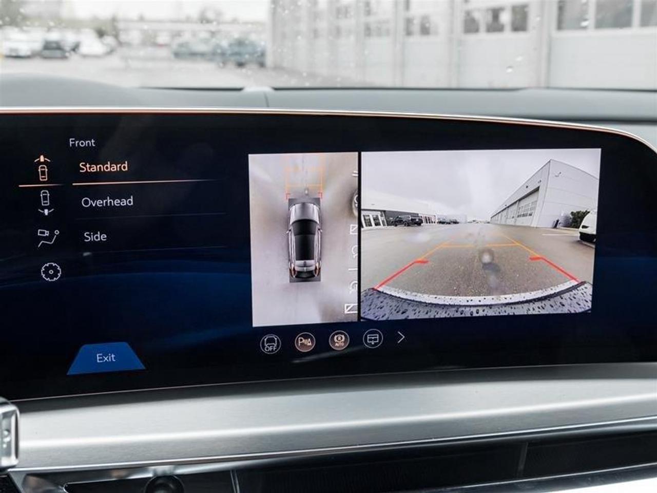 2026 Cadillac LYRIQ Signature Luxury 4dr Photo