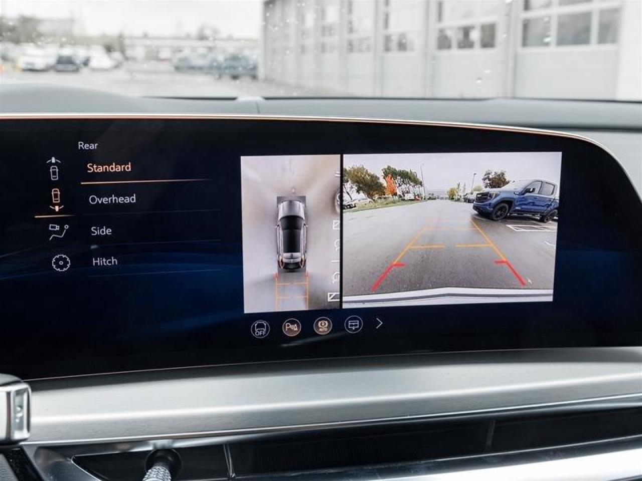 2026 Cadillac LYRIQ Signature Luxury 4dr Photo