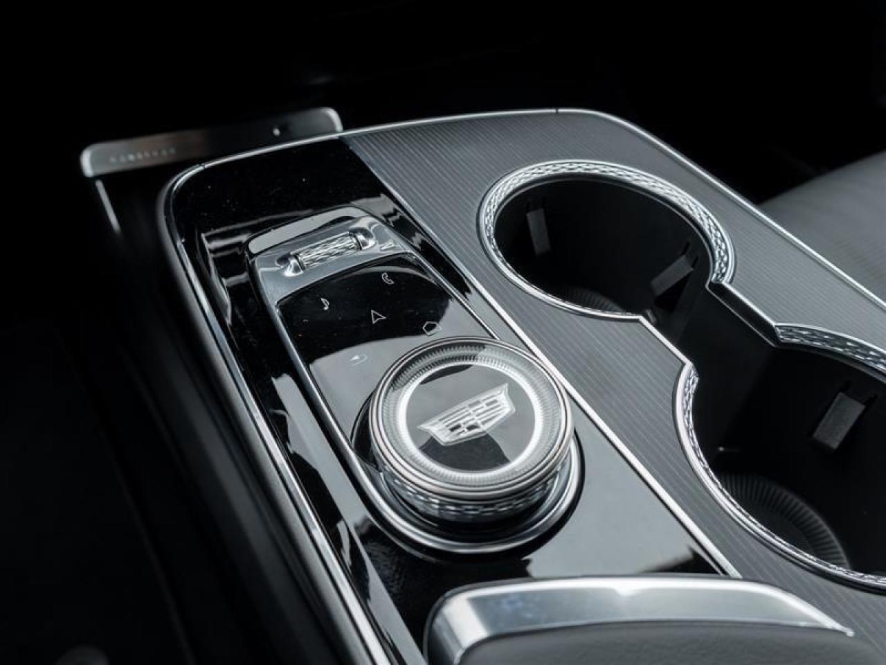 2026 Cadillac LYRIQ Signature Luxury 4dr Photo