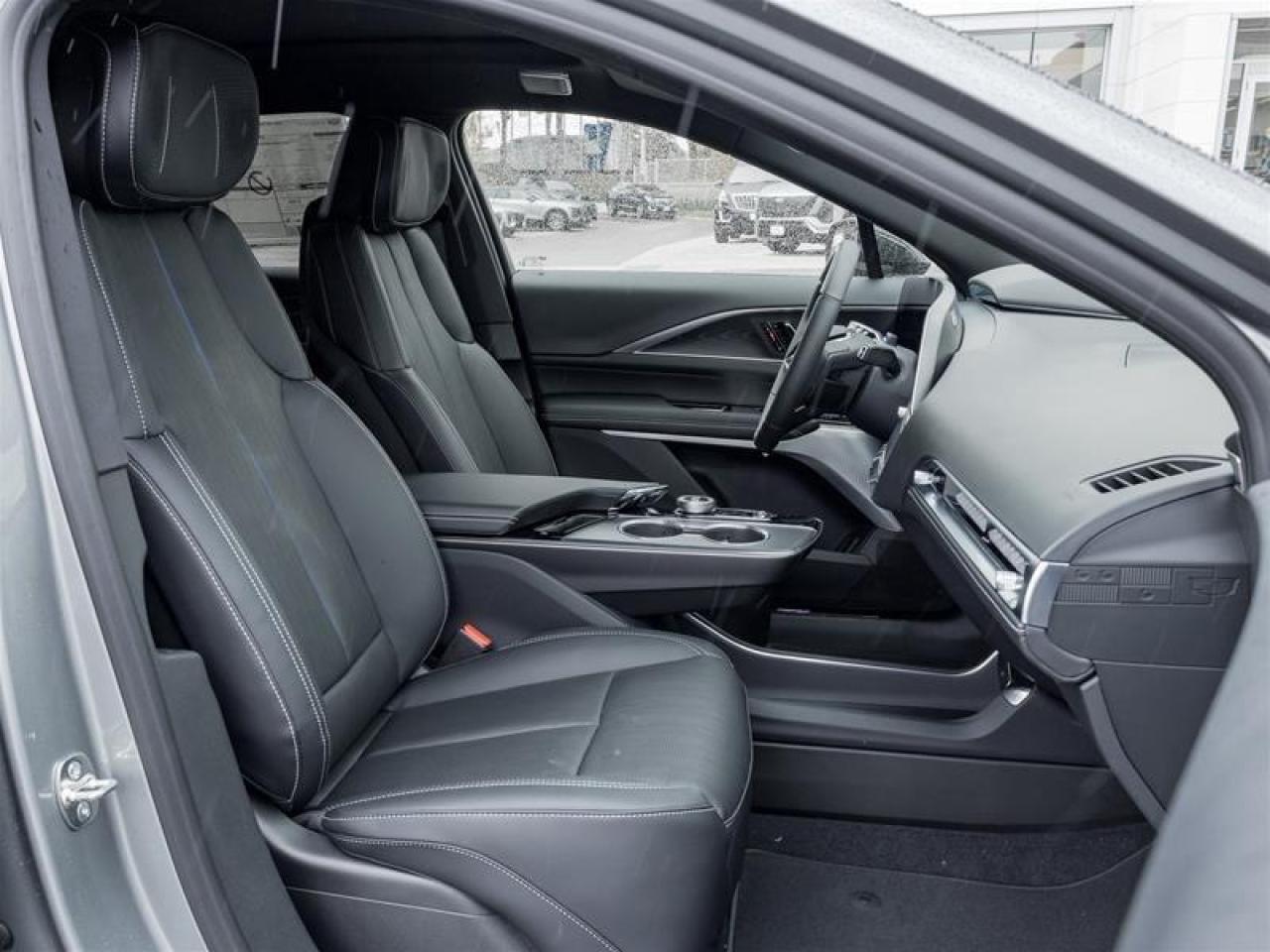 2026 Cadillac LYRIQ Signature Luxury 4dr Photo