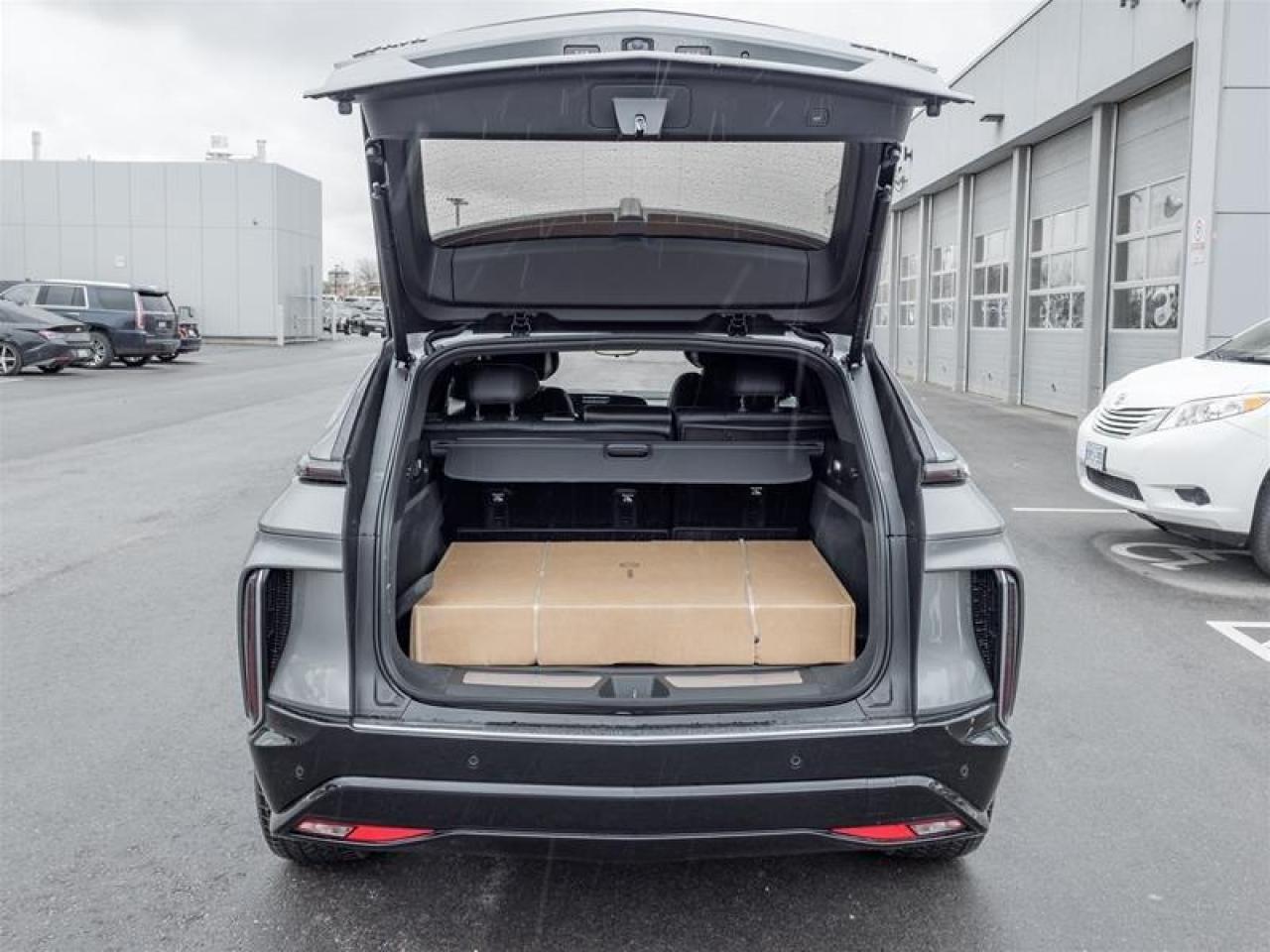 2026 Cadillac LYRIQ Signature Luxury 4dr Photo