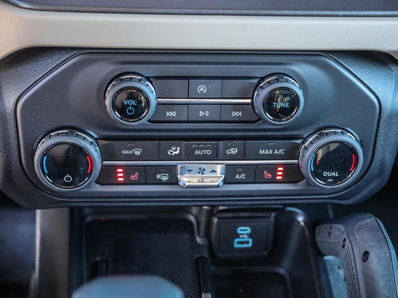 2025 Ford Bronco Big Bend 4dr 4x4 Photo