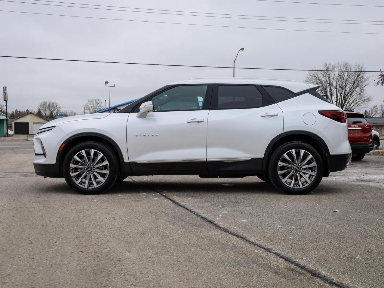 2025 Chevrolet Blazer Premier 4dr All-Wheel Drive Photo4