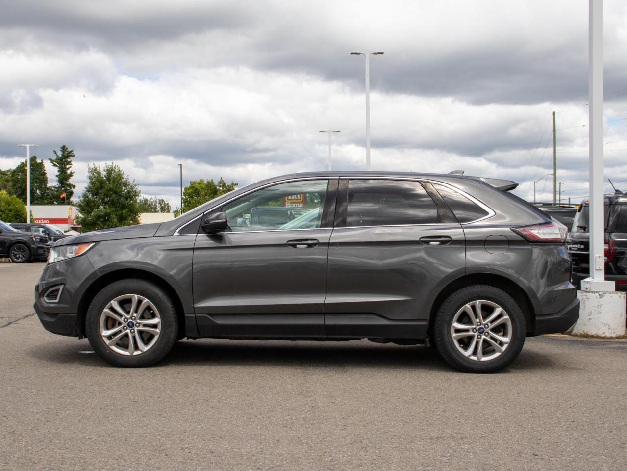2015 Ford Edge SEL 4dr All-wheel Drive Photo2