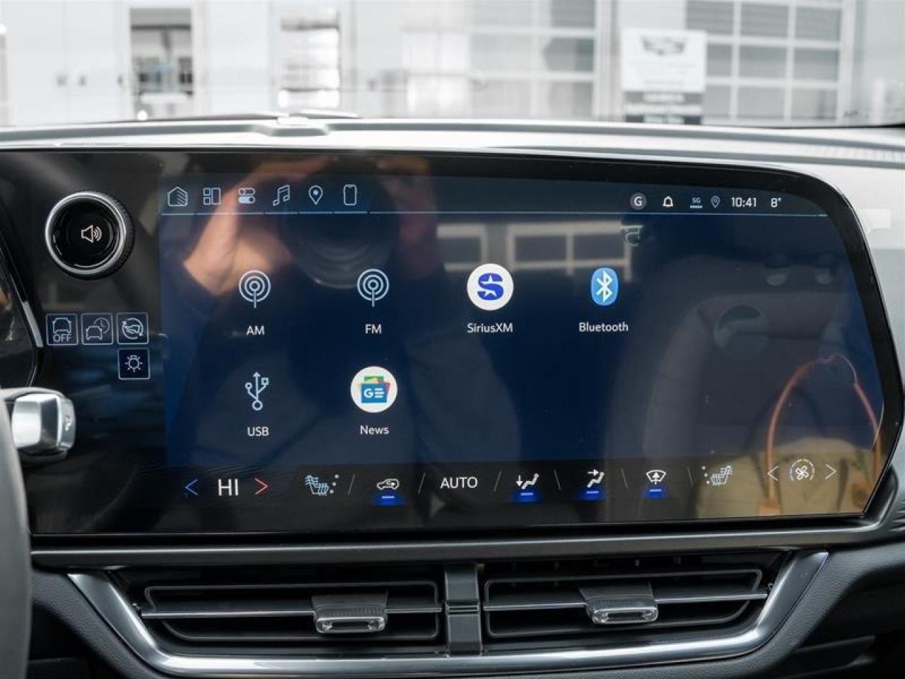 2026 Chevrolet Equinox EV LT 4dr Photo