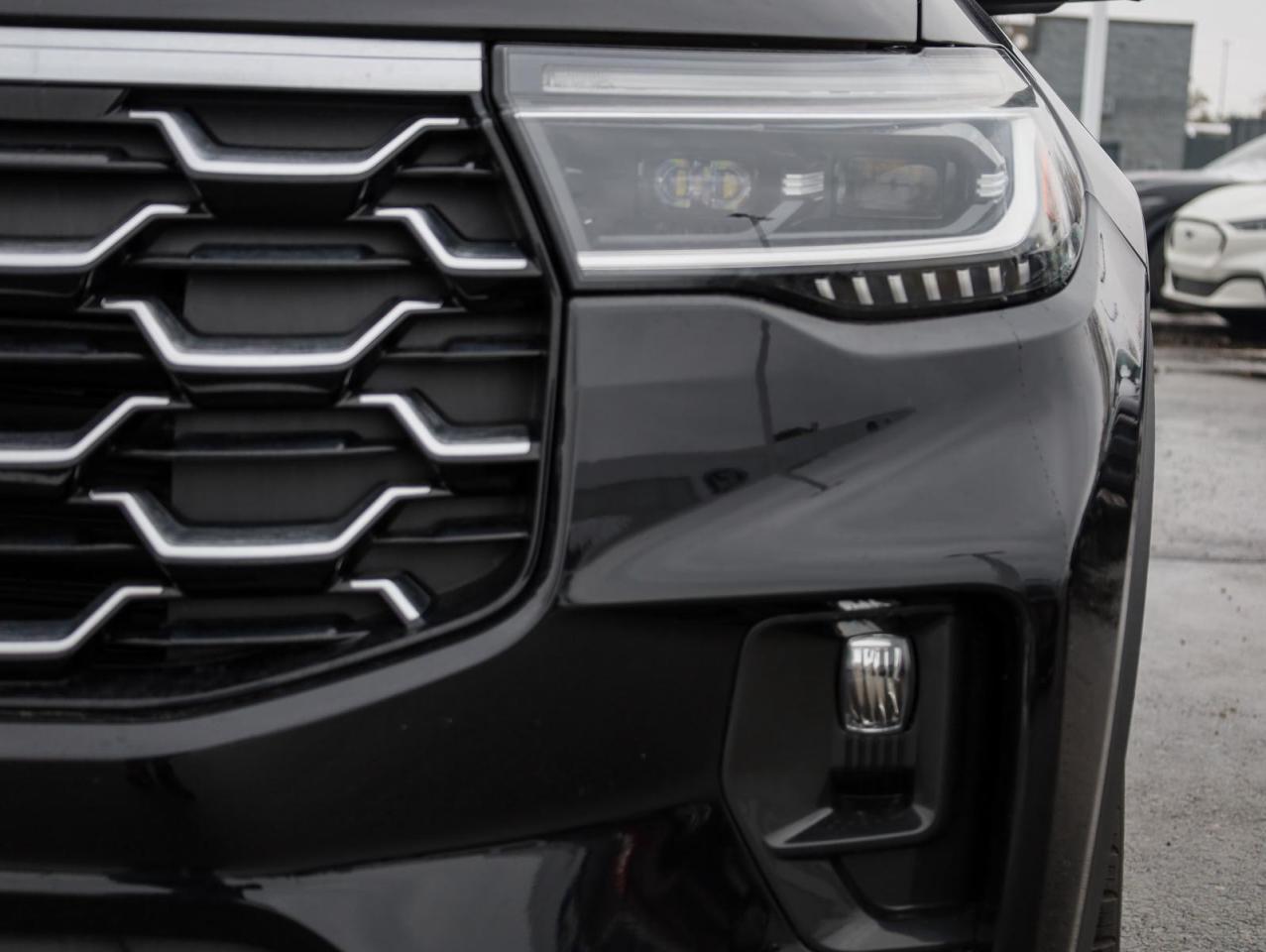 2025 Ford Explorer Platinum 4dr 4x4 Photo