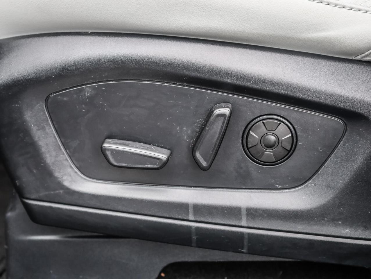 2025 Ford Explorer Platinum 4dr 4x4 Photo