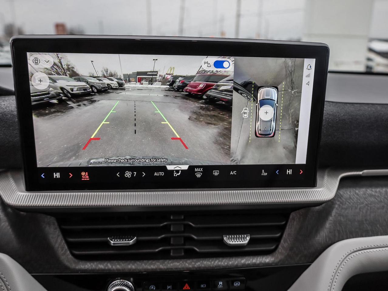 2025 Ford Explorer Platinum 4dr 4x4 Photo