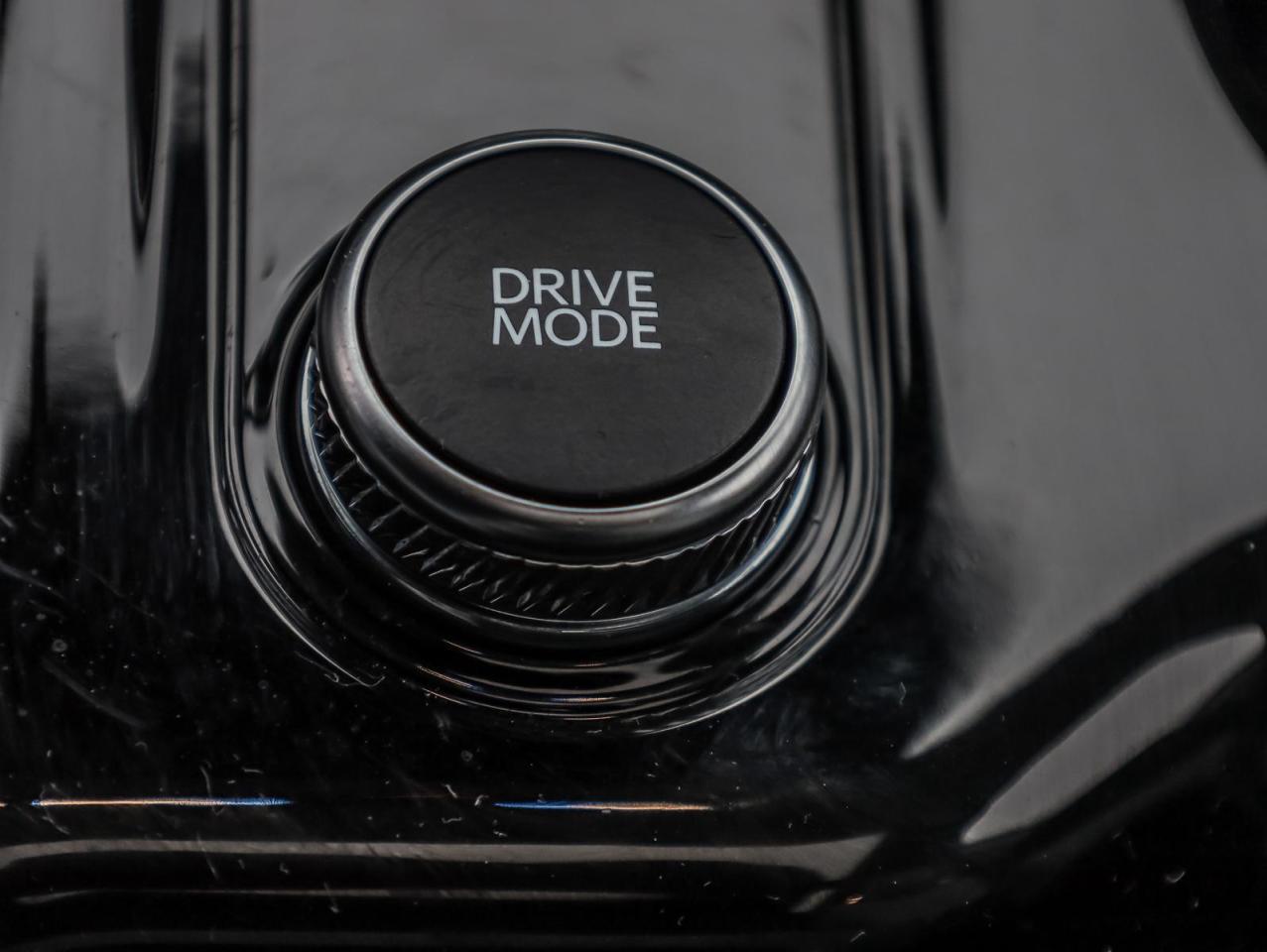 2025 Ford Explorer Platinum 4dr 4x4 Photo