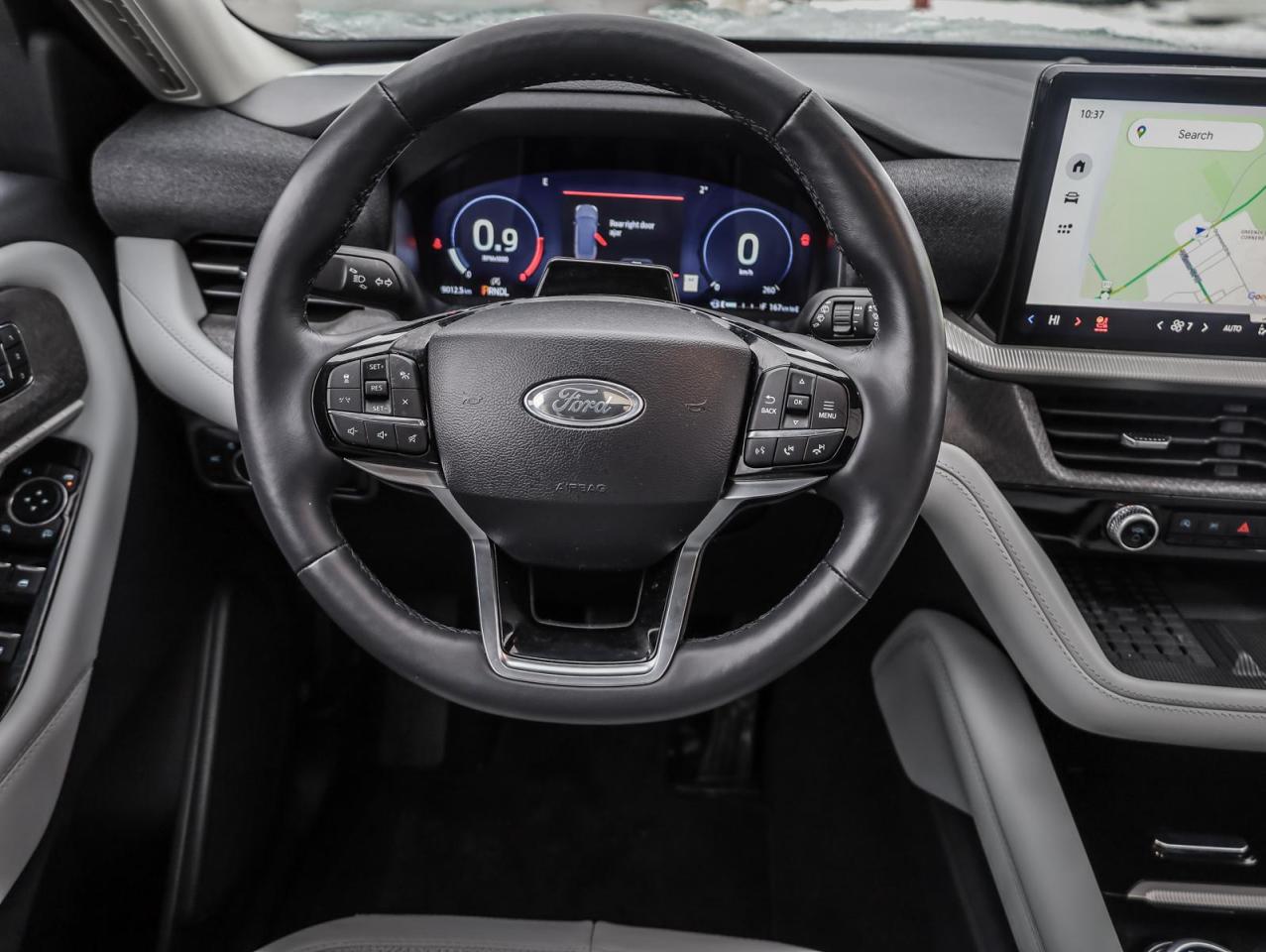 2025 Ford Explorer Platinum 4dr 4x4 Photo