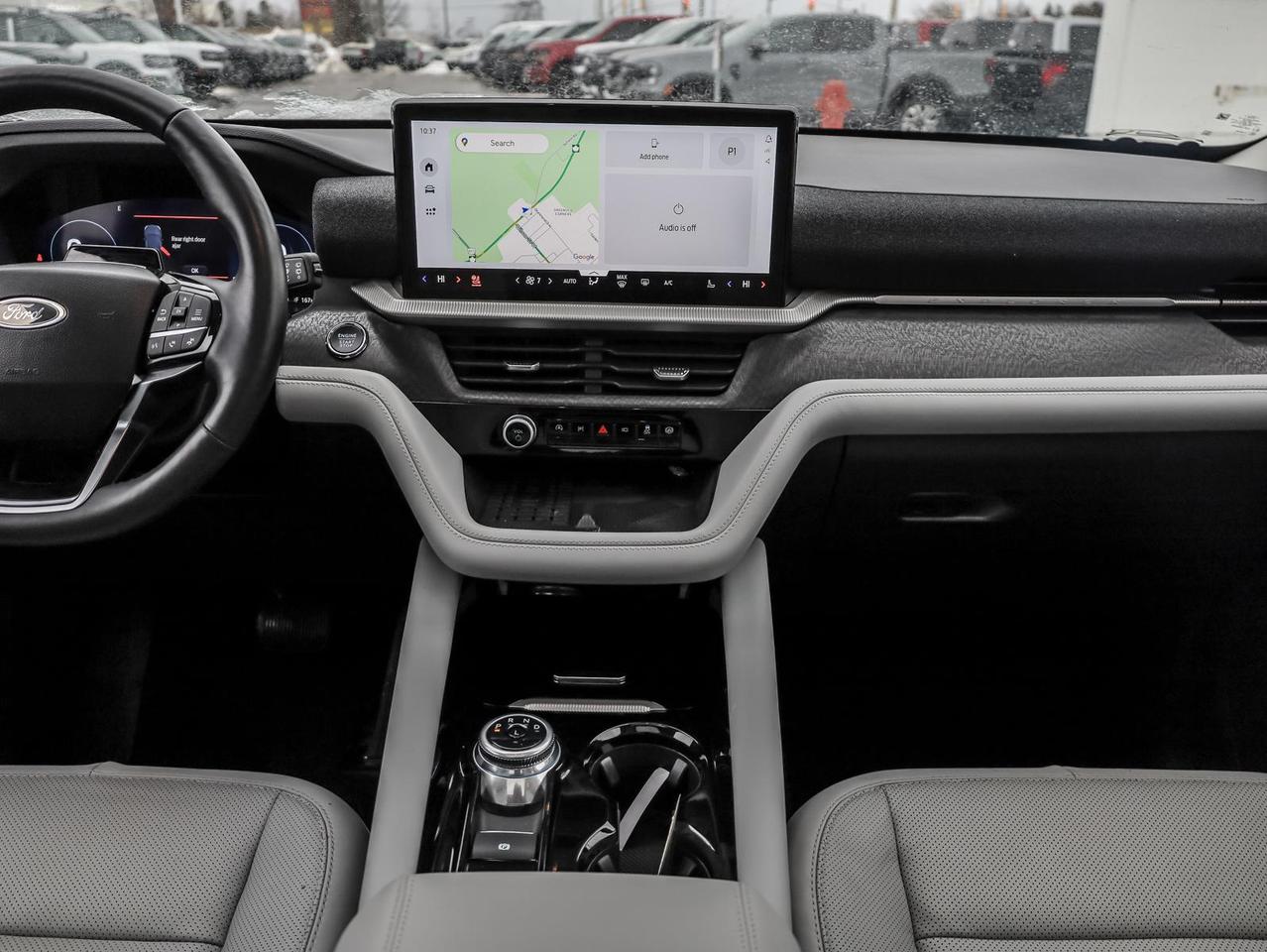 2025 Ford Explorer Platinum 4dr 4x4 Photo