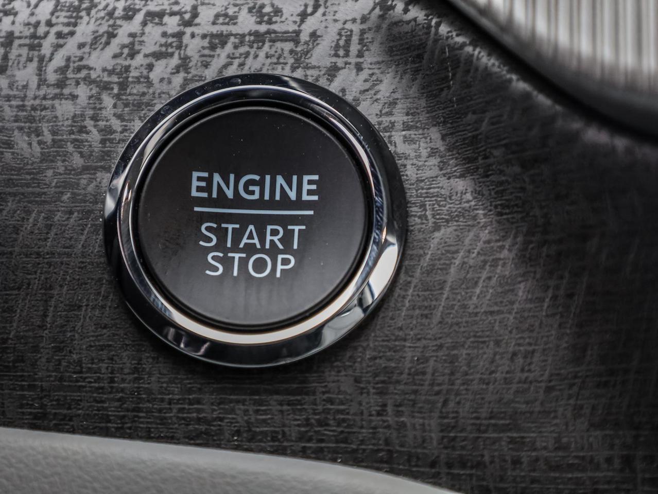 2025 Ford Explorer Platinum 4dr 4x4 Photo