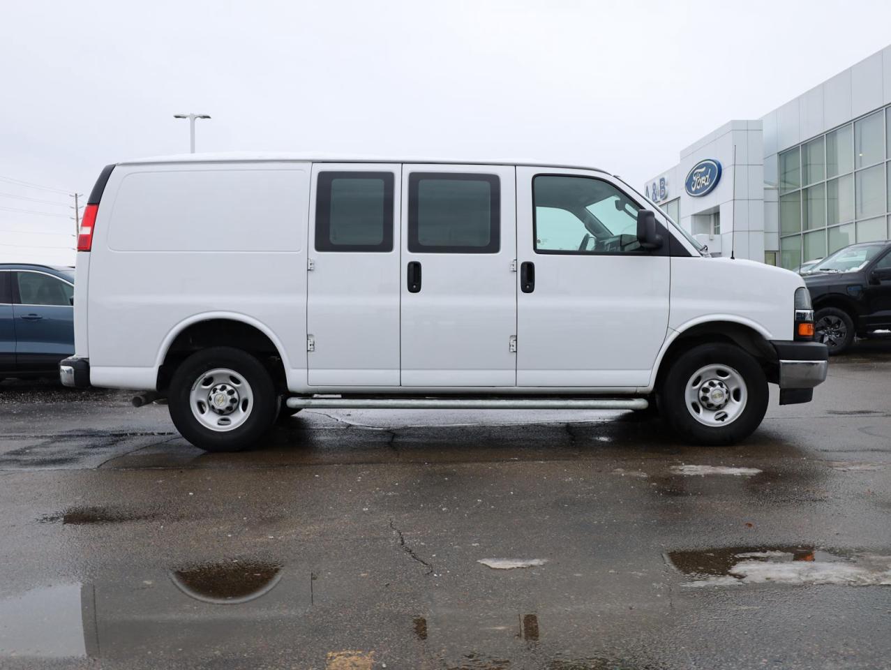2024 Chevrolet Express 2500 Work Van Rear-Wheel Drive Cargo Van Photo