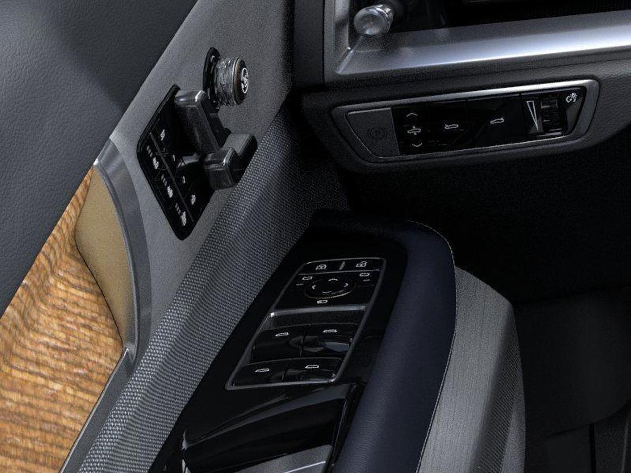 2026 Cadillac VISTIQ Premium Luxury 4dr All-Wheel Drive Photo