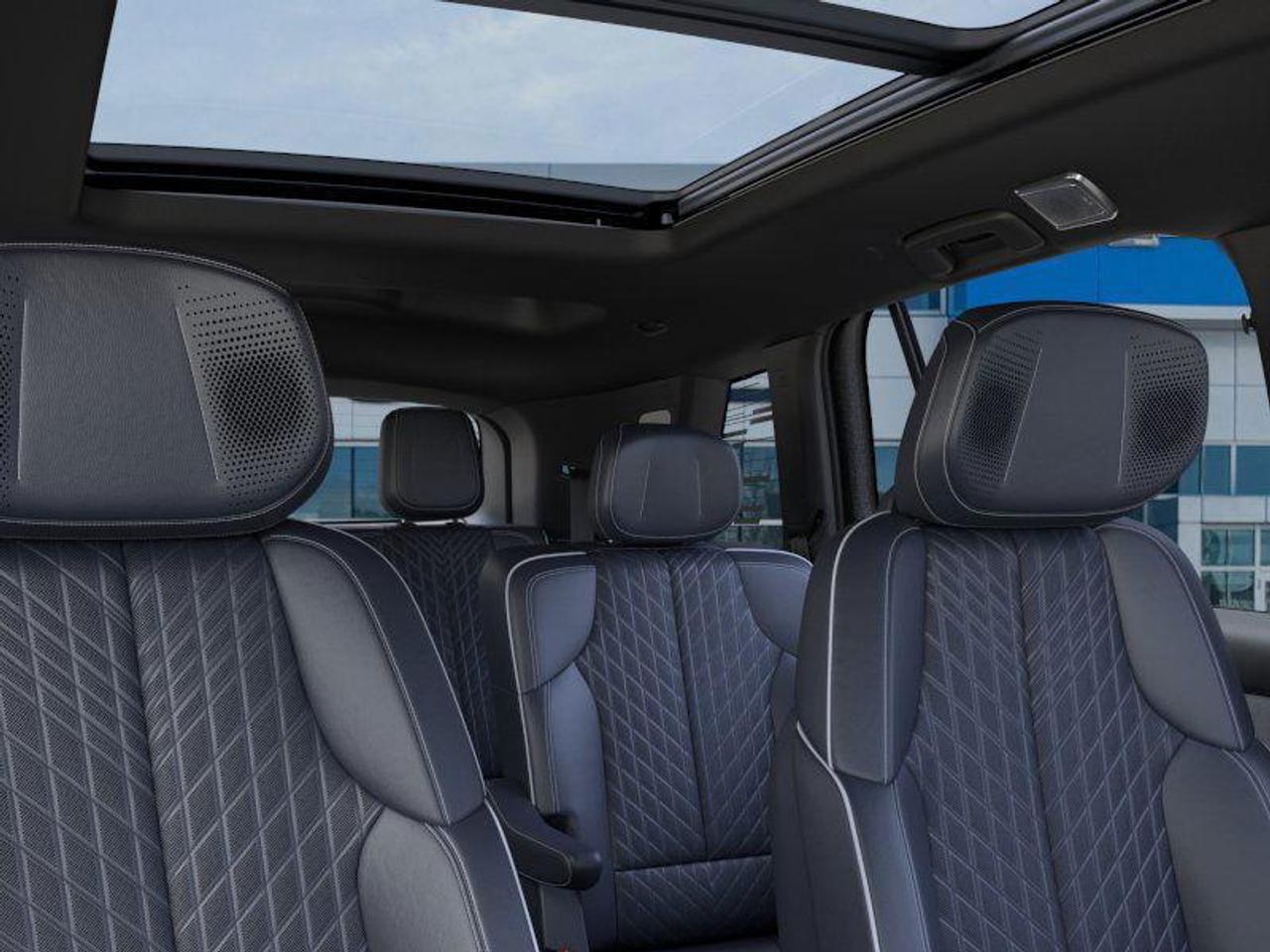 2026 Cadillac VISTIQ Premium Luxury 4dr All-Wheel Drive Photo