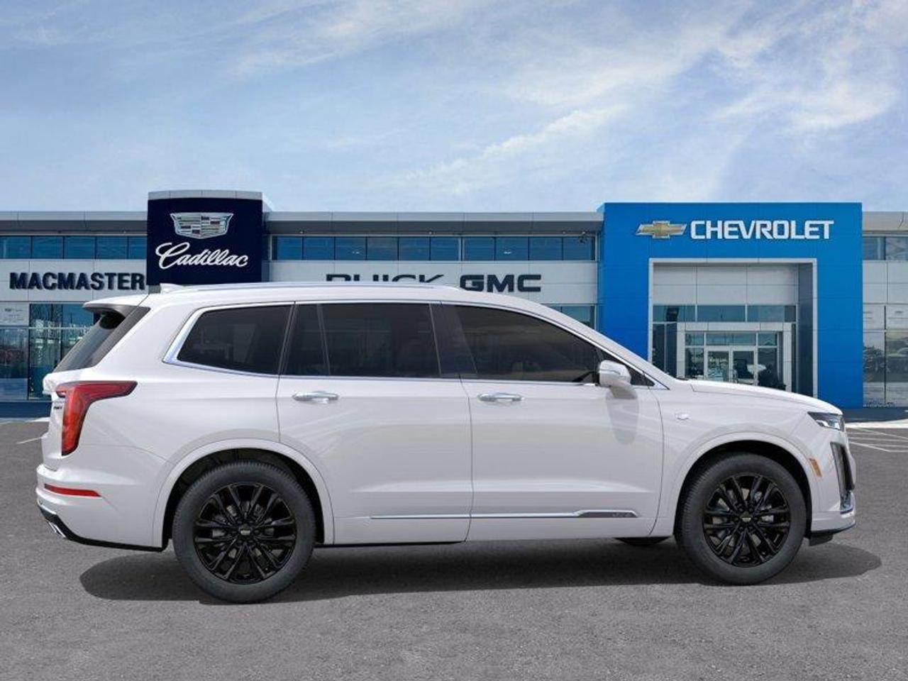 2025 Cadillac XT6 Luxury 4dr All-Wheel Drive Photo4