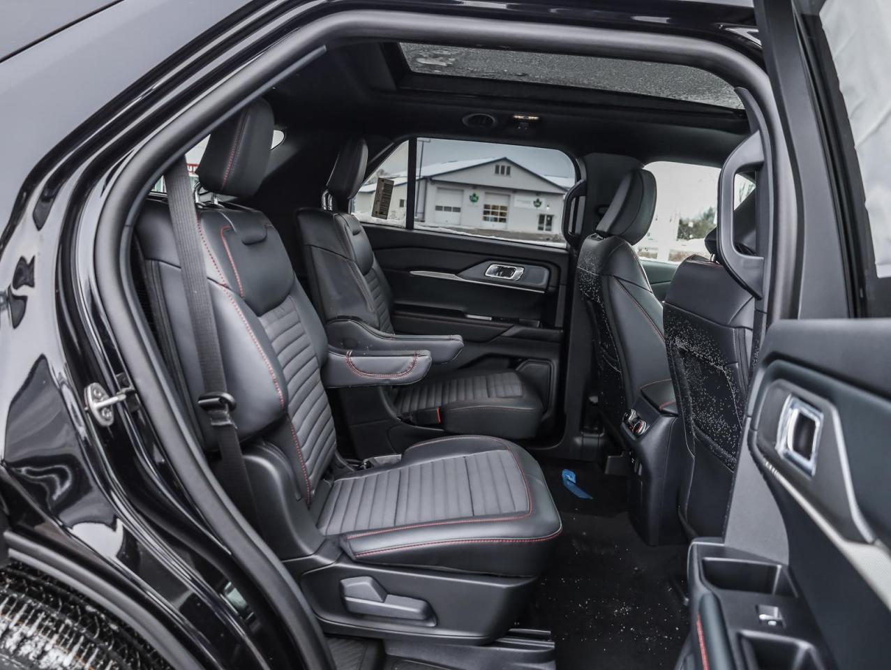 2026 Ford Explorer ST-Line 4dr 4x4 Photo