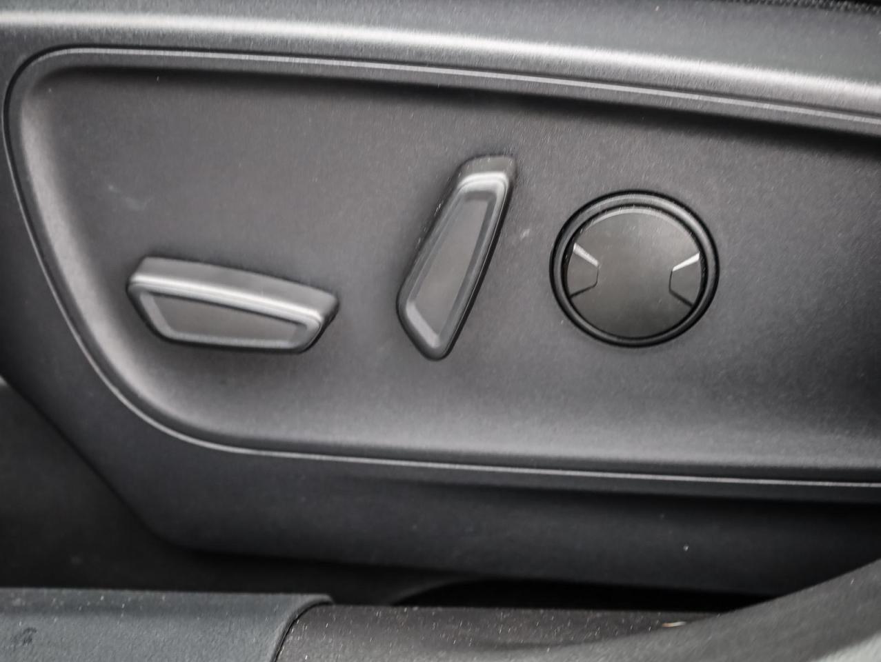 2026 Ford Escape PHEV 4dr Front-Wheel Drive Photo