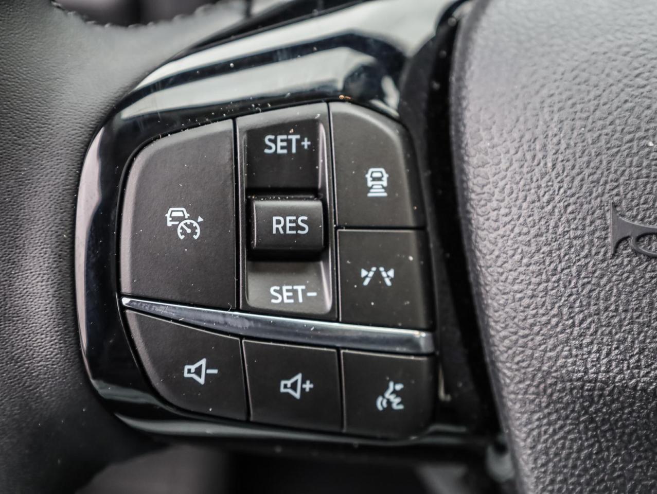 2026 Ford Escape PHEV 4dr Front-Wheel Drive Photo