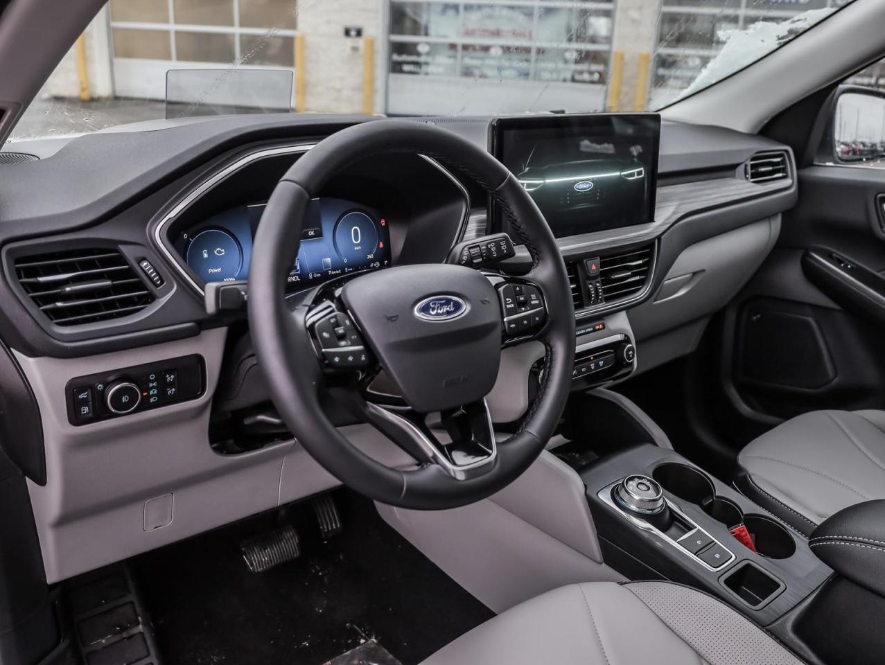 2025 Ford Escape PHEV 4dr Front-Wheel Drive Photo