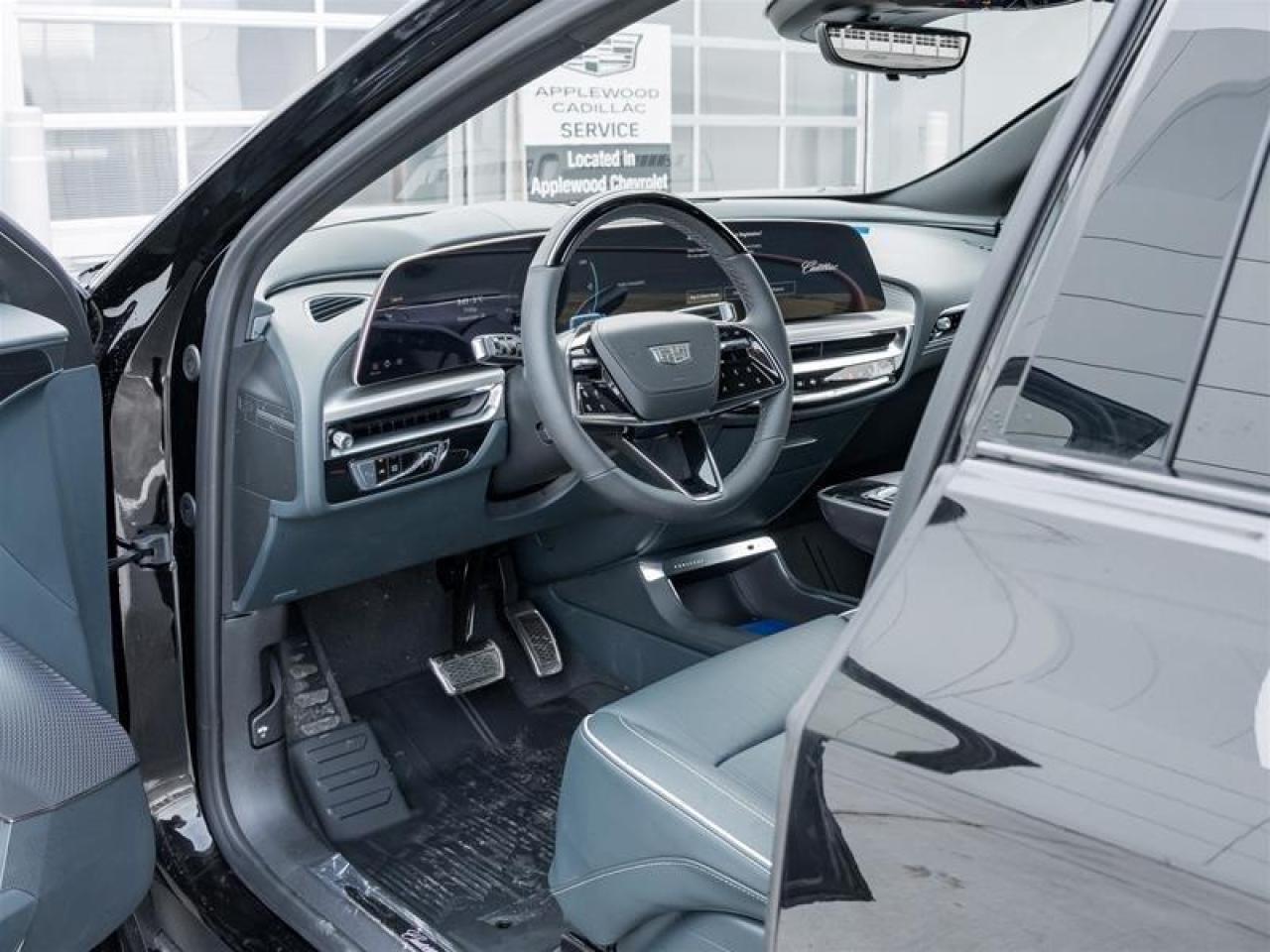 2026 Cadillac LYRIQ Signature Luxury 4dr Photo