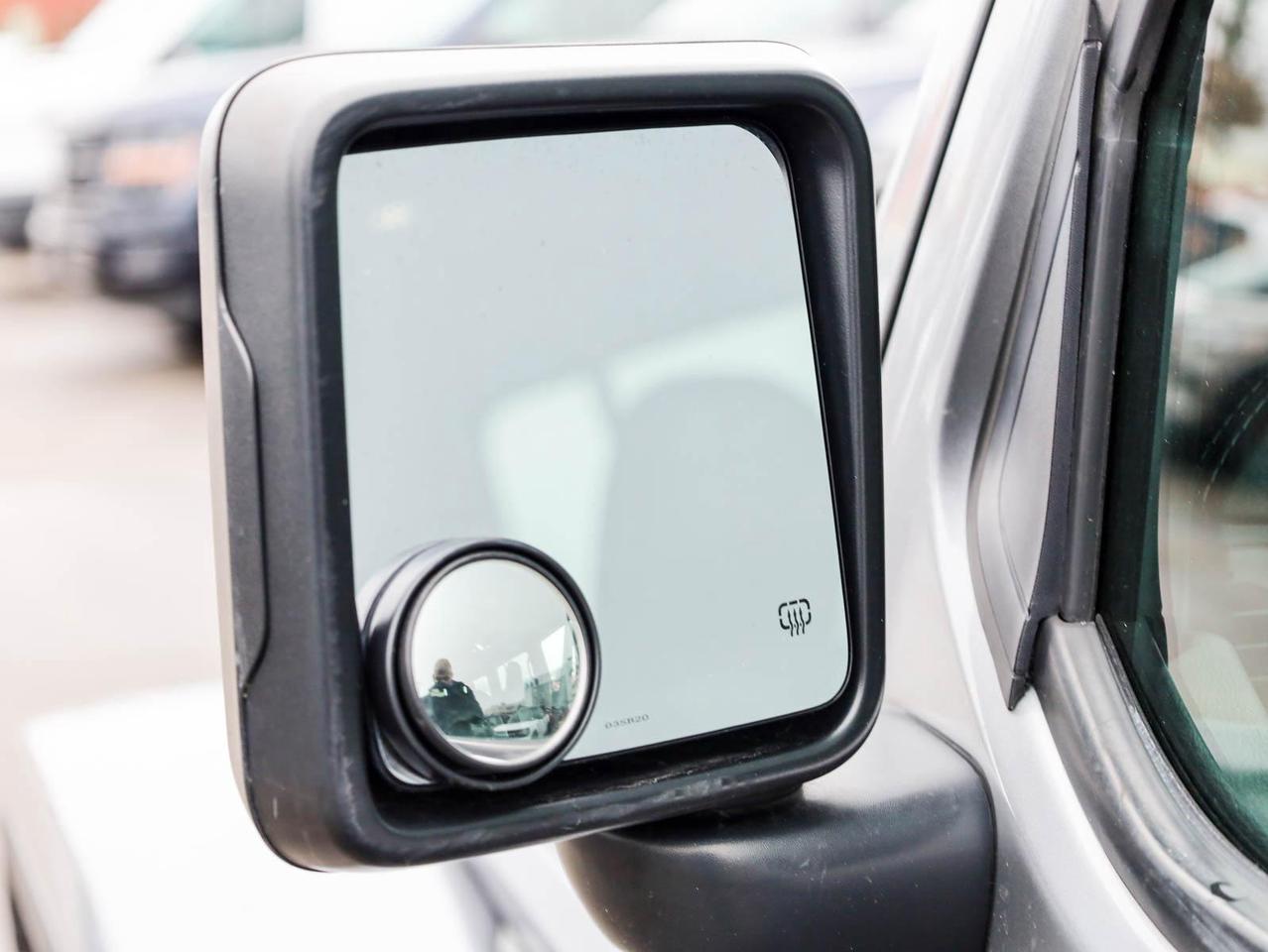 2021 Jeep WRANGLER UNLIMITED Sahara 4dr 4x4 Photo