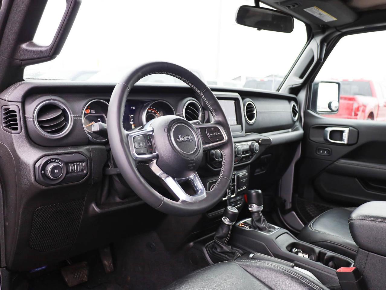 2021 Jeep WRANGLER UNLIMITED Sahara 4dr 4x4 Photo