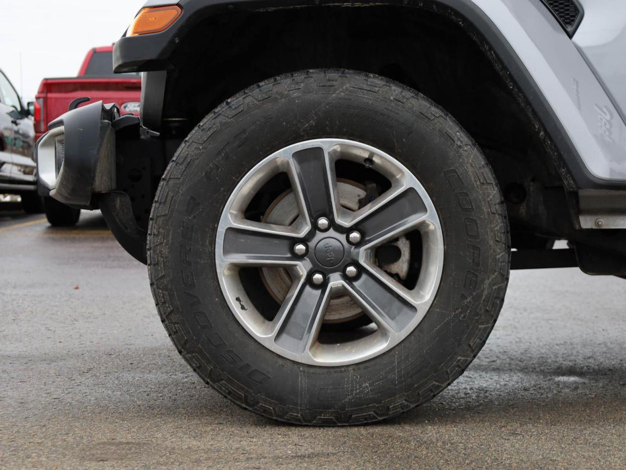 2021 Jeep WRANGLER UNLIMITED Sahara 4dr 4x4 Photo