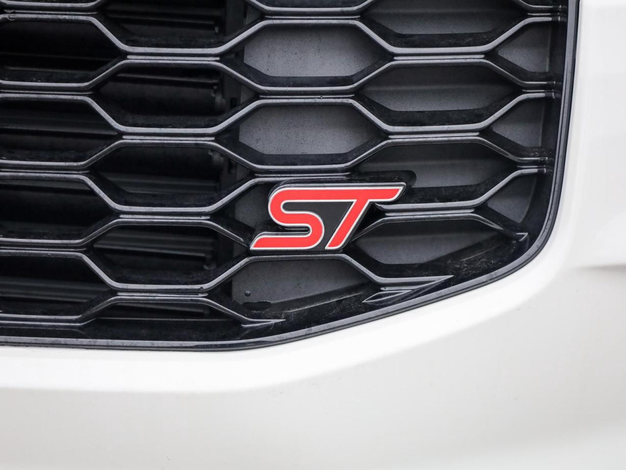 2026 Ford Explorer ST 4dr 4x4 Photo