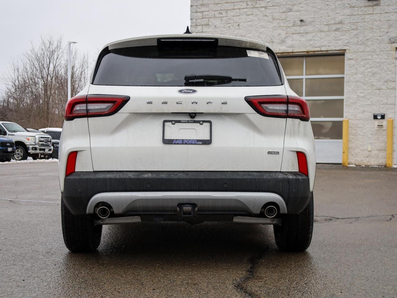 2026 Ford Escape PHEV 4dr Front-Wheel Drive Photo3