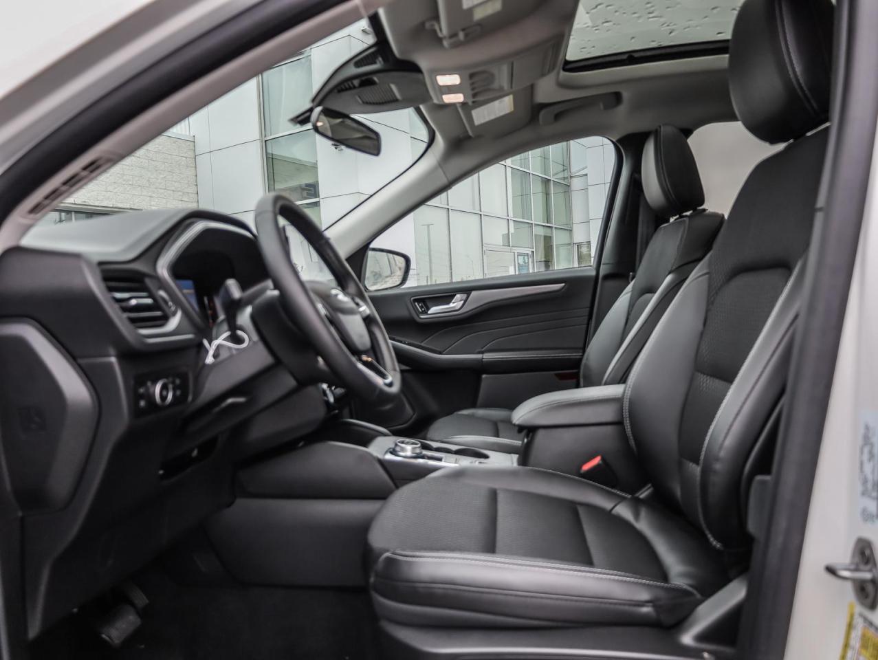 2026 Ford Escape PHEV 4dr Front-Wheel Drive Photo