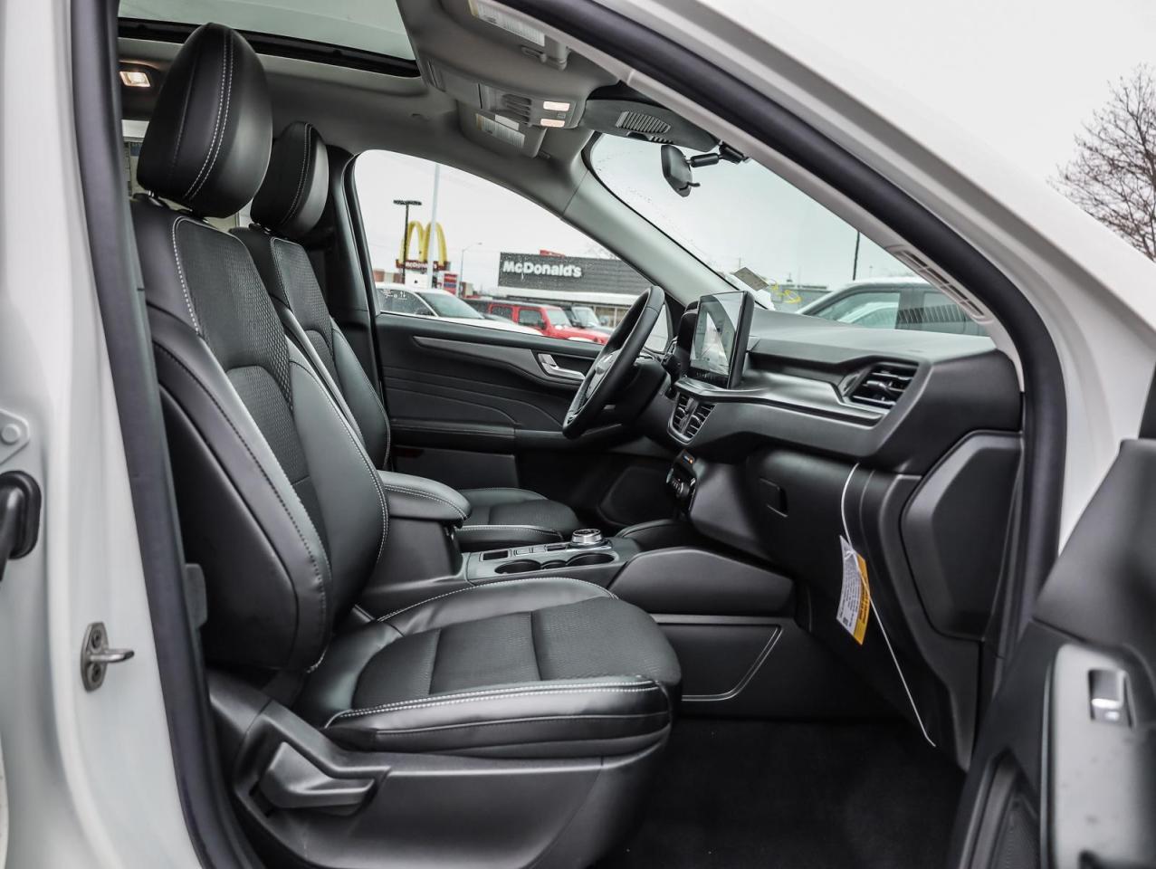 2026 Ford Escape PHEV 4dr Front-Wheel Drive Photo