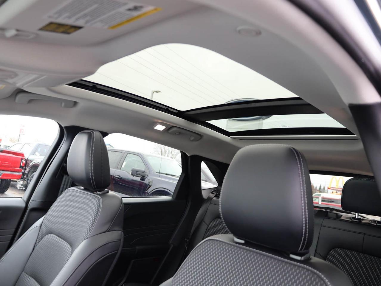 2026 Ford Escape PHEV 4dr Front-Wheel Drive Photo