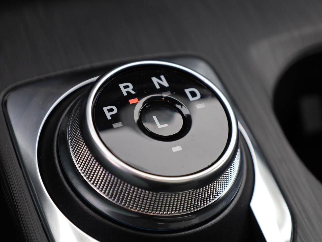 2026 Ford Escape PHEV 4dr Front-Wheel Drive Photo