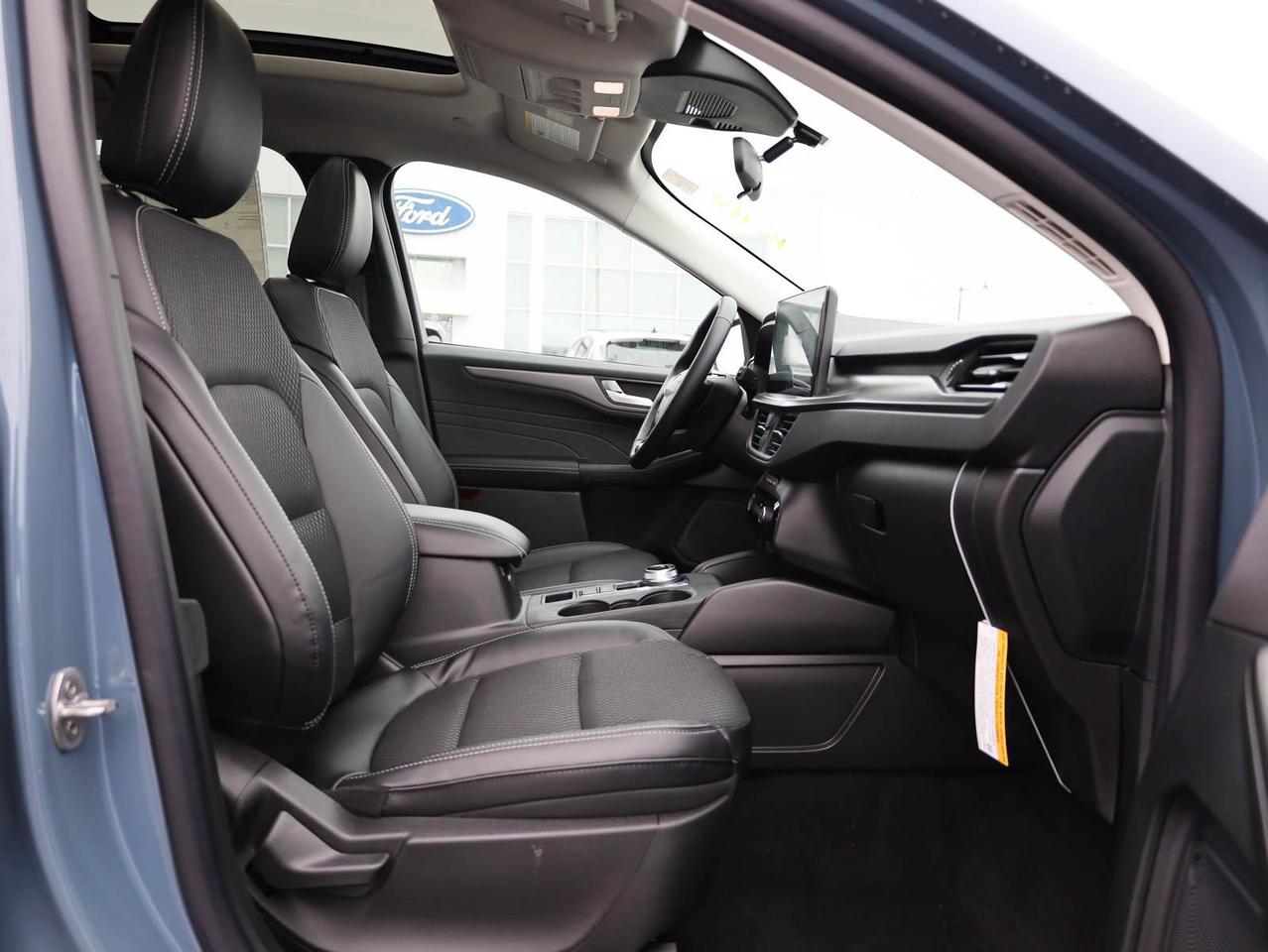 2026 Ford Escape PHEV 4dr Front-Wheel Drive Photo