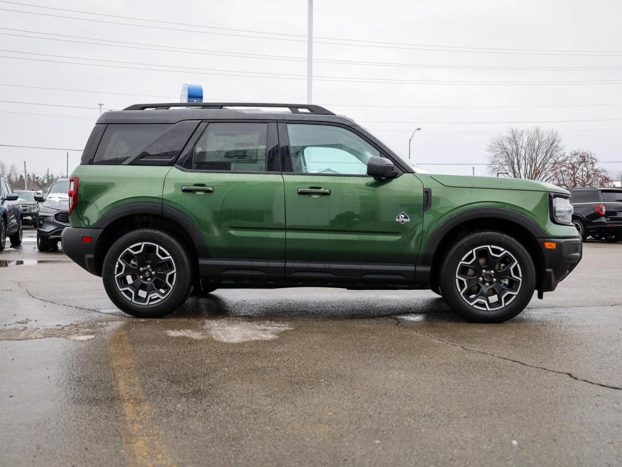 2025 Ford Bronco Sport Outer Banks 4dr 4x4 Photo2