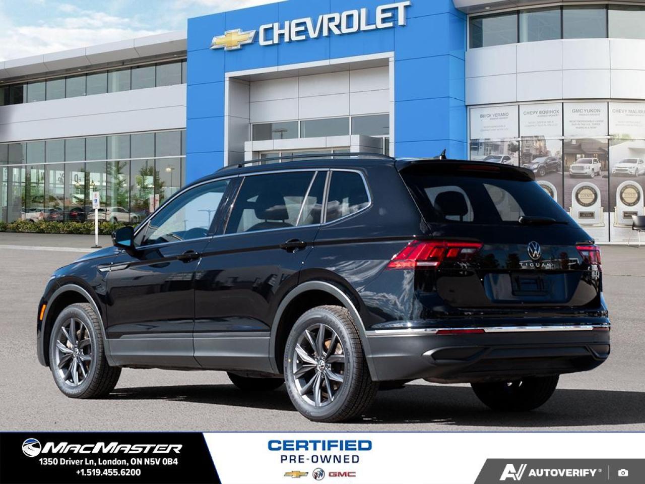 2022 Volkswagen Tiguan Comfortline 4dr All-wheel Drive 4MOTION Photo3