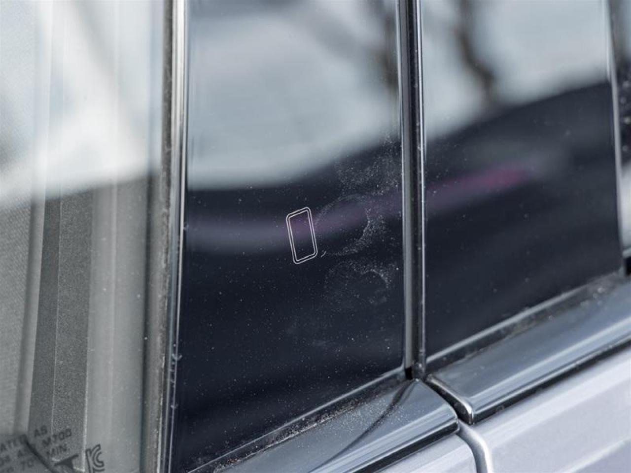 2026 Cadillac LYRIQ Luxury 4dr Photo2