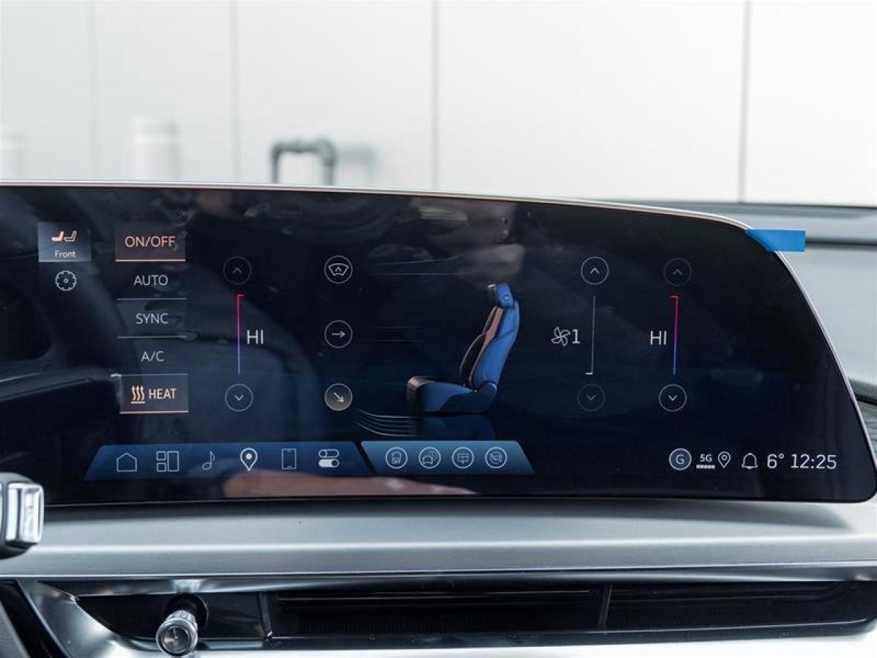 2026 Cadillac LYRIQ Luxury 4dr Photo