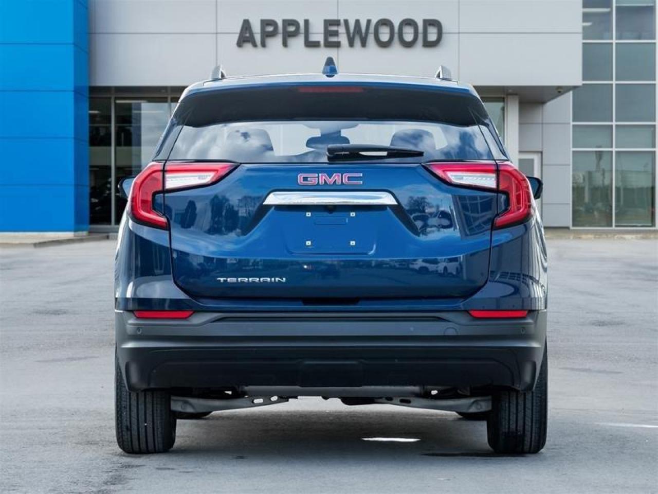 2022 GMC Terrain SLE Front-Wheel Drive Photo