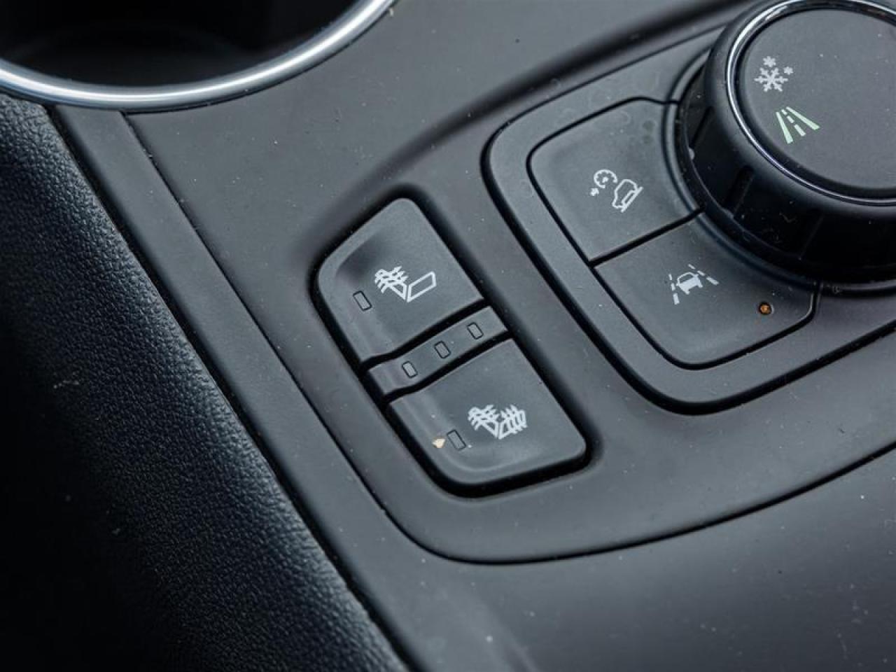 2022 GMC Terrain SLE Front-Wheel Drive Photo